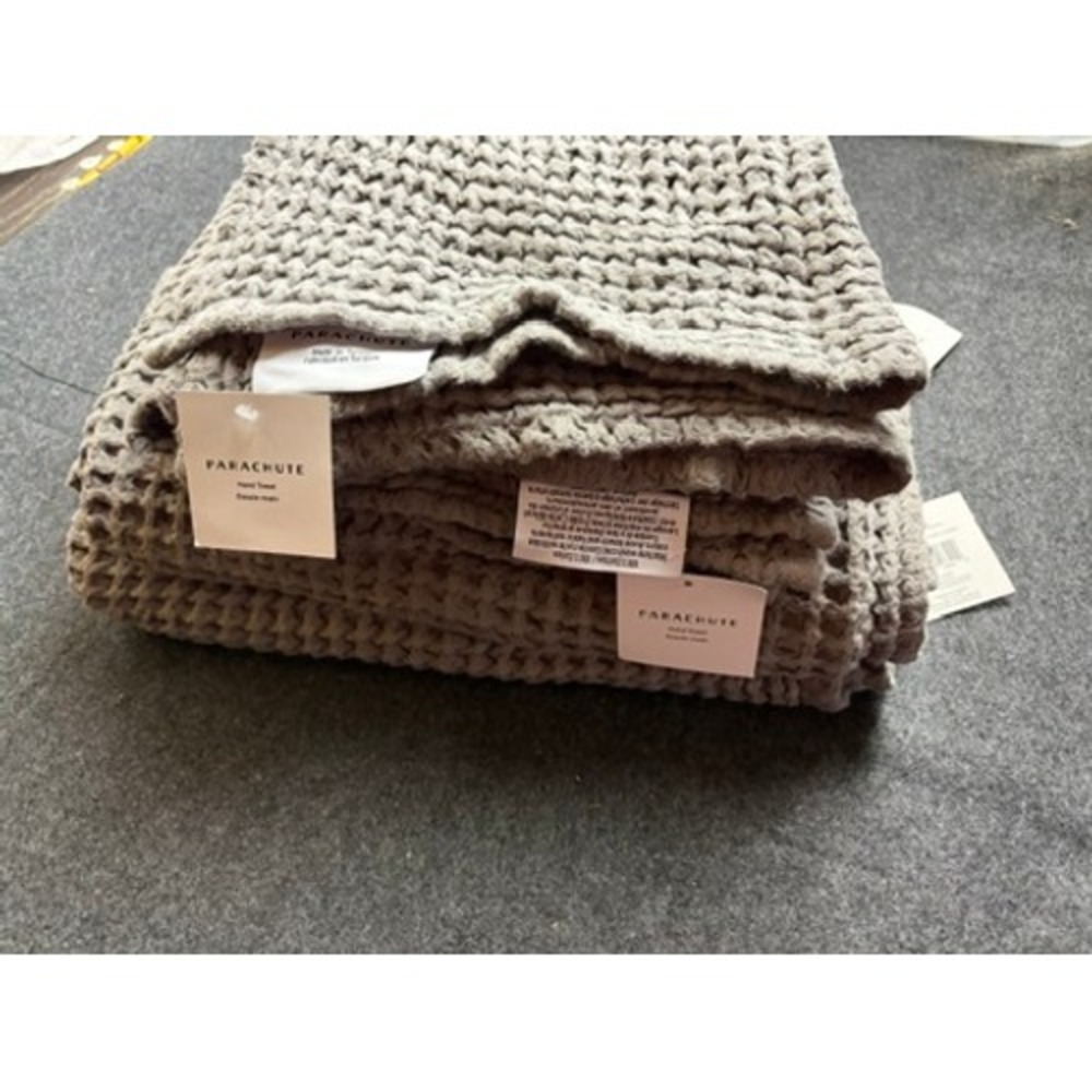 Parachute Waffle Towel Set Charcoal Grey 2 Bath 2 Hand Towels Cotton NWT